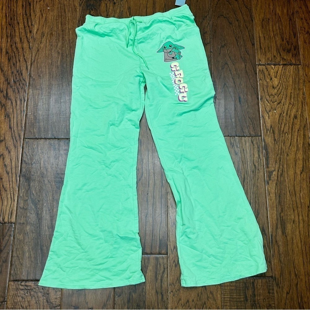 Star Wars grogu flared sweatpants NWT